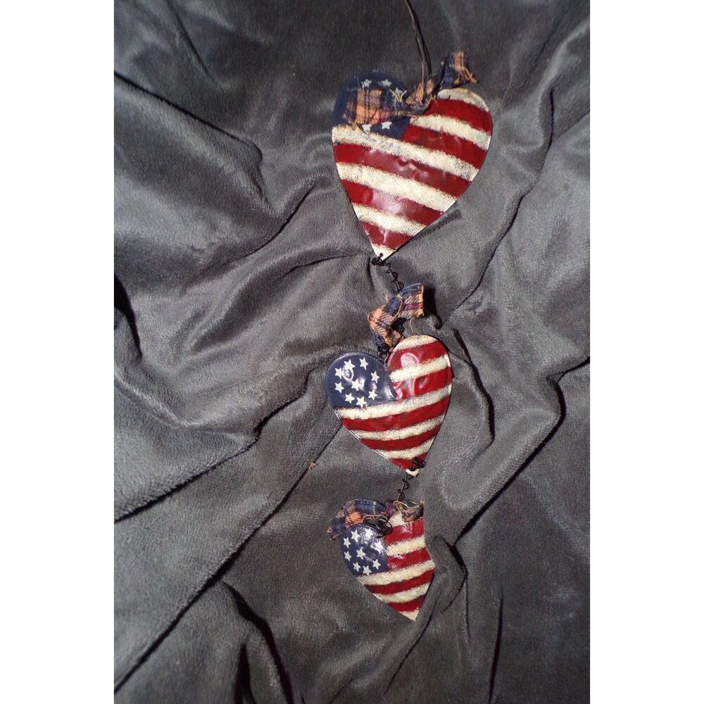Patrotic Fourth of July heart door decor